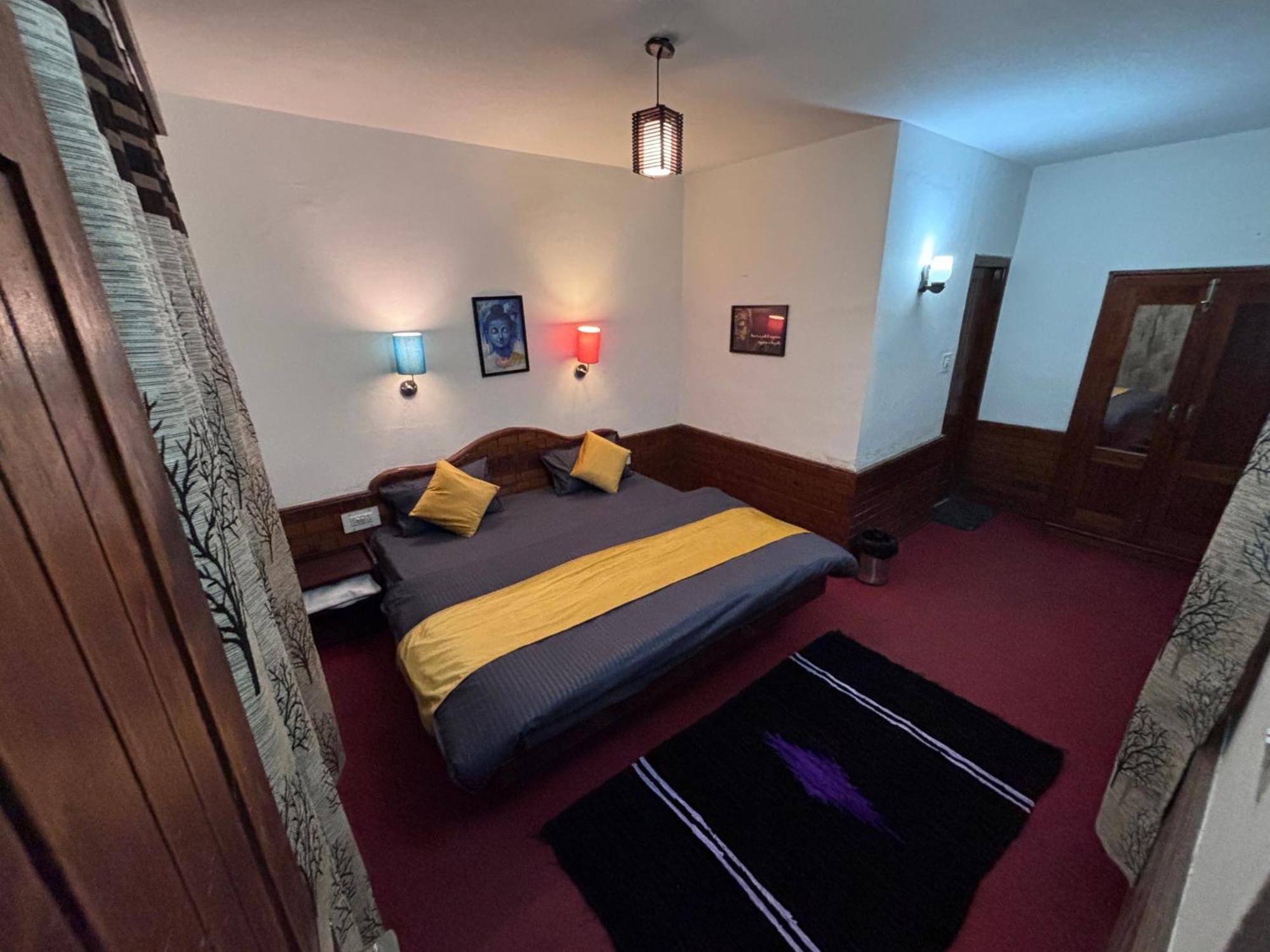 Basecamp Manali Hostel Buitenkant foto