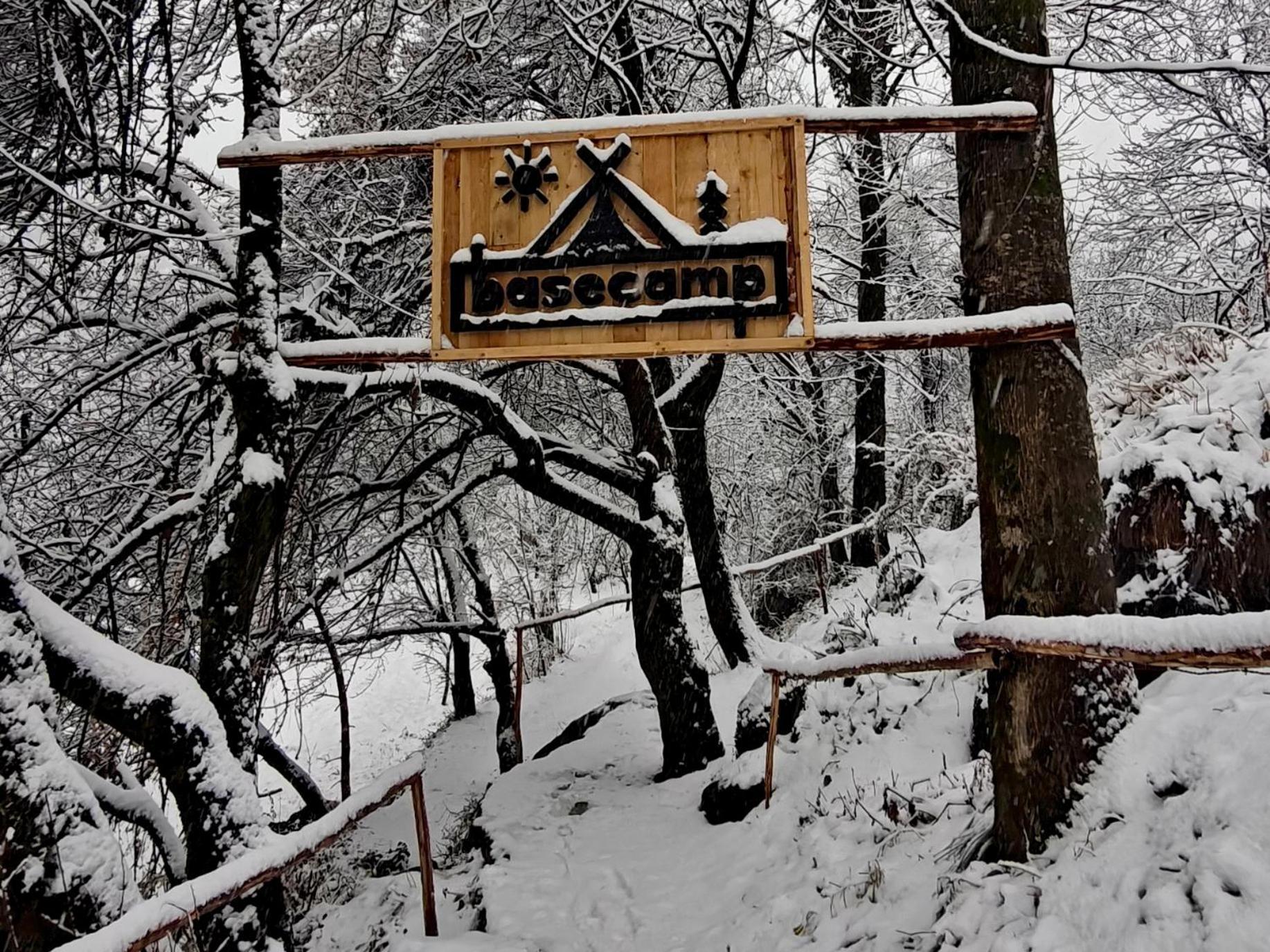 Basecamp Manali Hostel Buitenkant foto